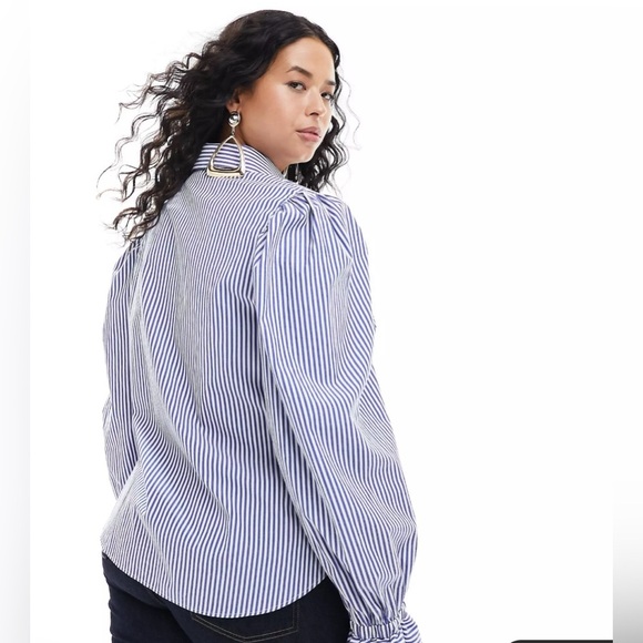 ASOS DESIGN Curve volume sleeved soft shirt with ruffle cuff blue stripe Sz 24 - Picture 7 of 7